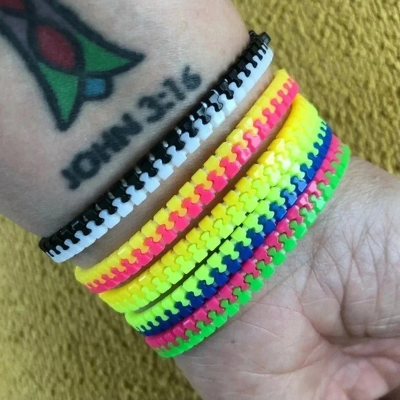 3 for $25/ 5 Pack Fun Sensory Fidget Toy Functional  Zip Neon Bracelets Teen - Picture 2 of 4